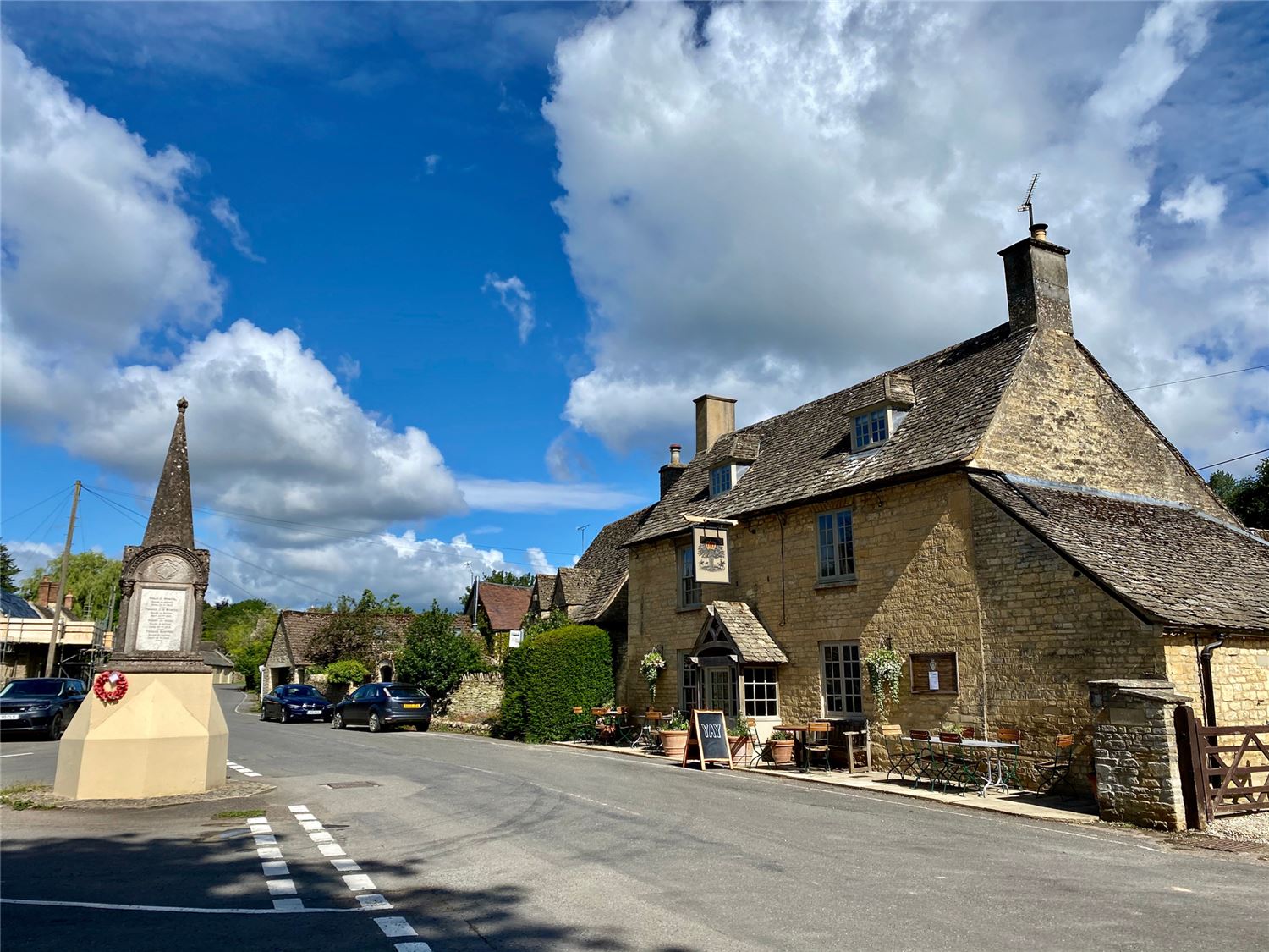 The Royal Oak | Ramsden | Cotswolds | OX7 | Food and Drink | Restaurants