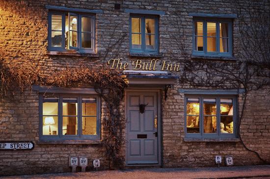 The Bull | Charlbury | Cotswolds | OX7 | Food and Drink | Restaurants
